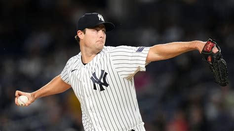 Cole enhances Cy Young credentials with 8 outstanding innings as Yanks beat Jays 5-3